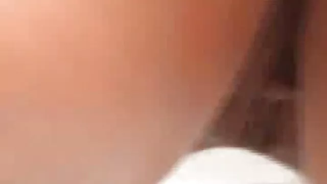 Una ragazza che flirta non vuole più comunicare xxx porno anziani con il suo interlocutore, perché le sue mutandine erano completamente bagnate a causa del desiderio