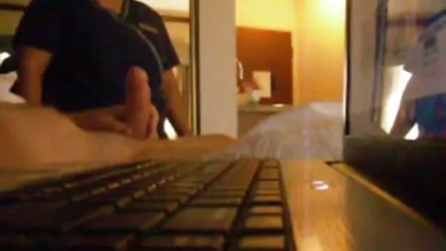 Blondie Emily Austin è un grosso cazzo di grasso nella film porno con vecchi sua L.