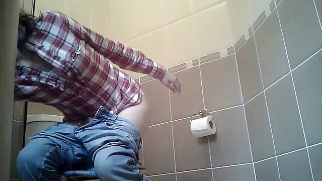 Sexy Procace teen Agosto Ames dà film porno nonne gratis un pompino e sorella