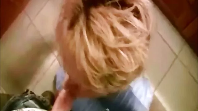Slut sexy depravato questo unico paio di grandi tette rotonde ogni uno difficilmente può prendere anche con nonne troie video gratis entrambe le mani, ma i controlli di un membro tra di loro, lubrificando il petto del suo massaggio con olio, è un divertimento