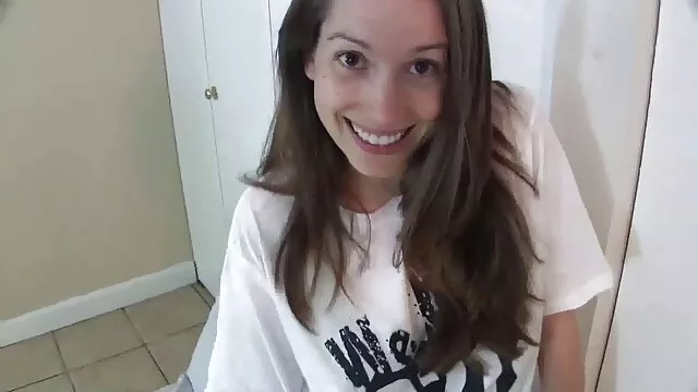 Rossa Cassidy Klein ama il sesso anale con film porno gratis con donne vecchie il suo fidanzato
