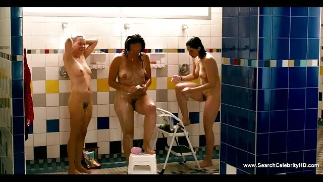 Una bellezza bionda con video nonne scopate una figura cesellata, masturbazione, una dolce L.