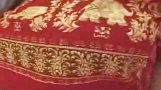 Ha sviluppato anale per russo bruna video amatoriali anziane e inserire il suo cazzo in lei