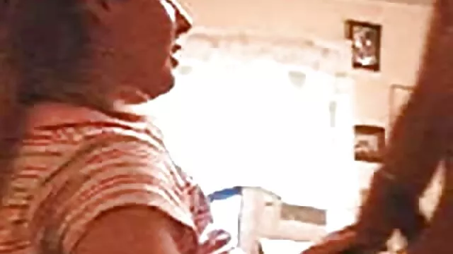 Ben scopare la sua ragazza e creampie video pornovecchi