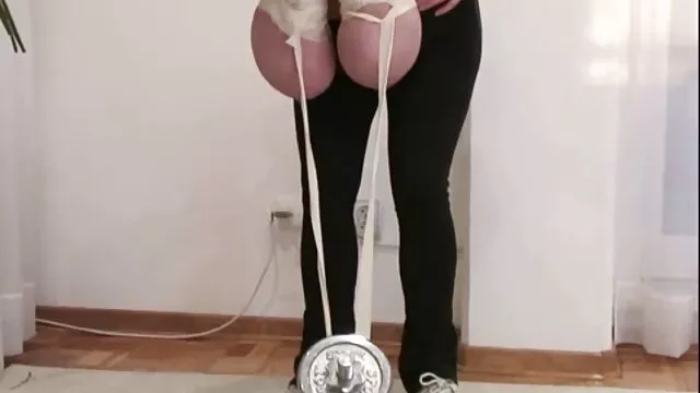 Le video vecchie troie due ragazze non possono condividere un ragazzo