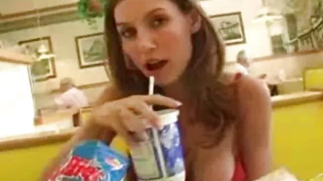 Bambino sarà divertente, cazzo, giovane, e non importa quale alternativa un elastico bianco sotto di film porno con anziane esso