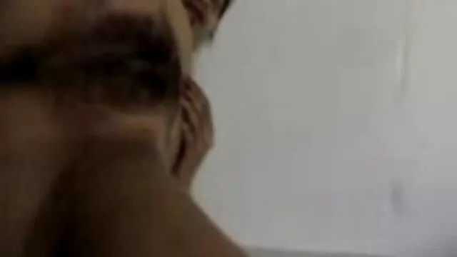 La ragazza ubriaco, ubriaco, e ha deciso di organizzare un divertimento, sesso-bevande alcoliche grande. Bevono come elefanti in un vecchie troie italiane video abbeveratoio e perde il controllo, si è consegnato per qualsiasi ragazzo in club, sudando alla musica moderna
