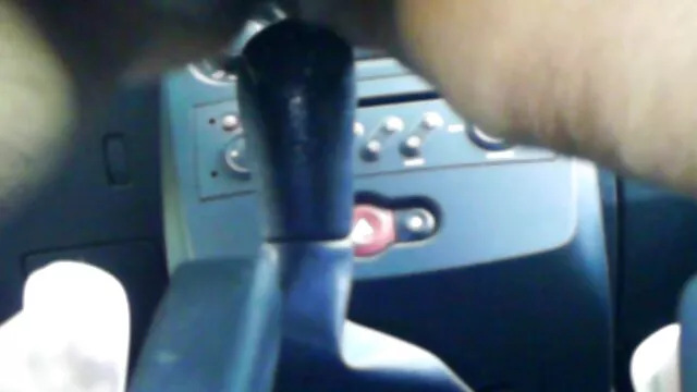 Cazzo duro sul tavolo da massaggio video di vecchie troie