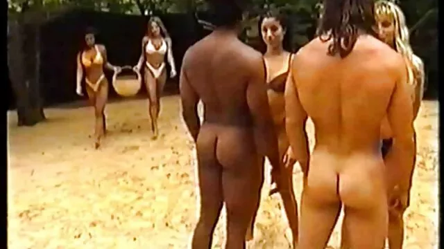 Una video amatoriale vecchie splendida bellezza sorella L. con un dildo rosa