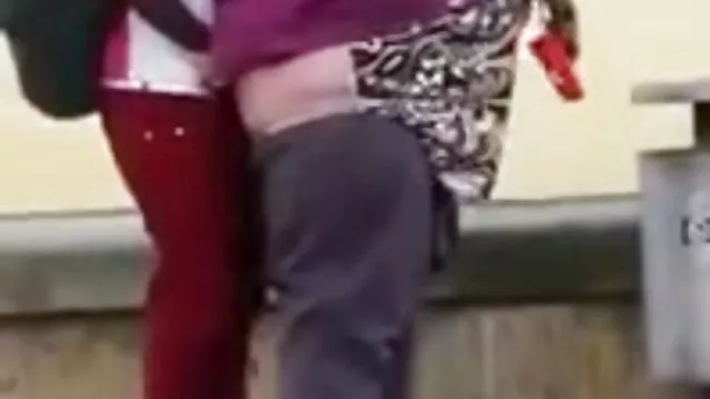 Seducente sexy bionda dopo pompino viene scopata nel culo film porno vecchie puttane