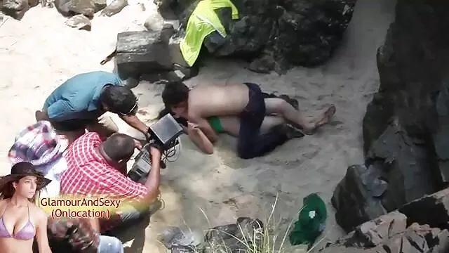 Basta guardare questa ragazza ha inviato un cazzo nella film porno gratis donne anziane sua grotta anale carina