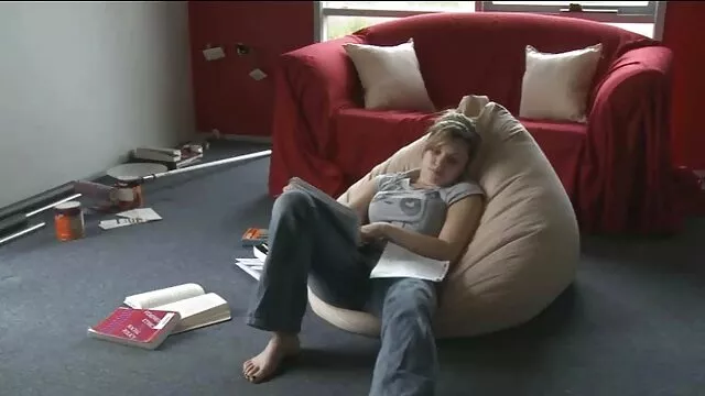 Shemale ottiene culo scopata video porno vecchi pervertiti sul cazzo